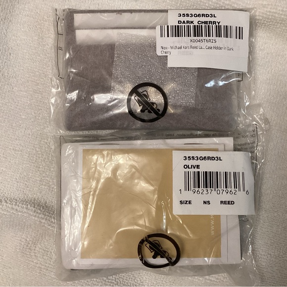 COPY - Michael Kors Set of 2 Reed Logo Card Holders NWT - Picture 2 of 6